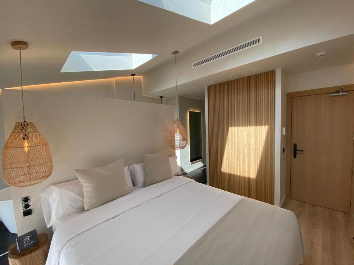S'Estancia Suites Es Mercadal Exterior photo