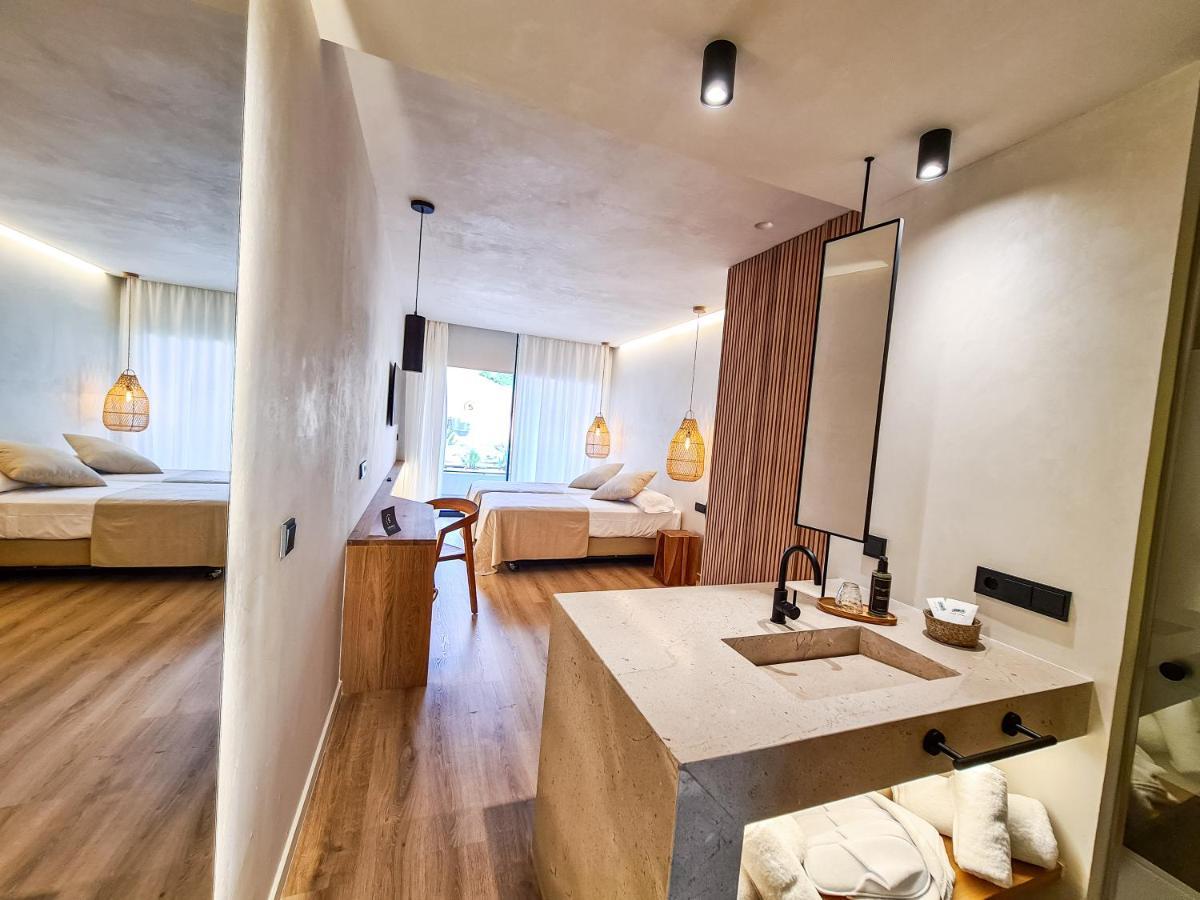S'Estancia Suites Es Mercadal Exterior photo