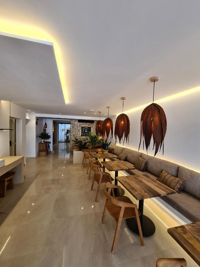 S'Estancia Suites Es Mercadal Exterior photo